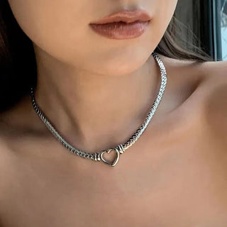 Clara Necklace